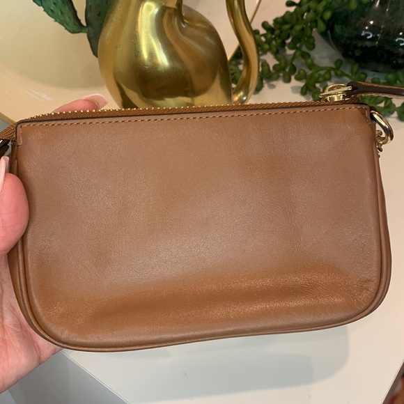 Coach camel and gold wristlet - Picture 12 of 15
